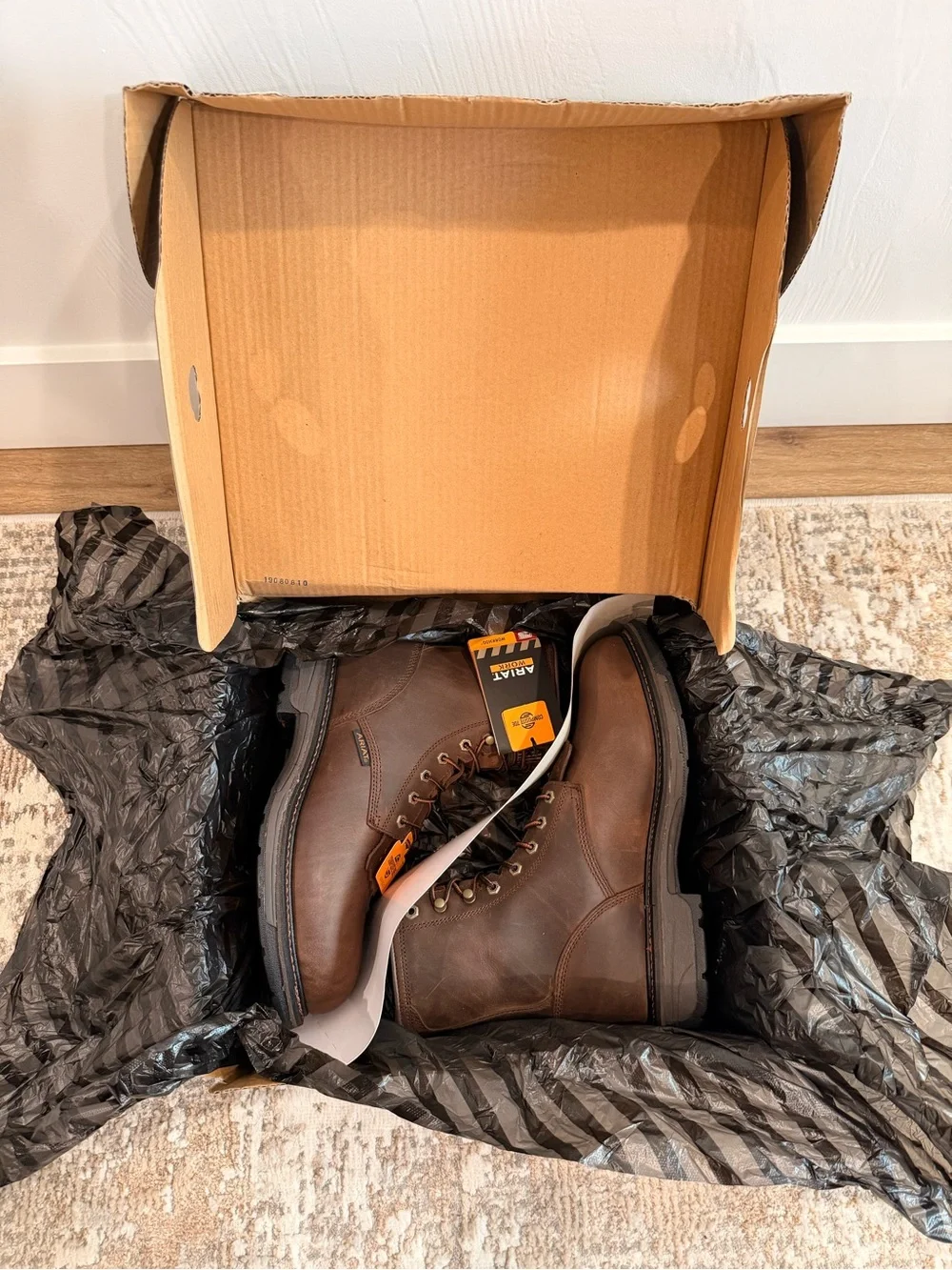 ARIAT WorkHog H2O Size 10.5 EE Brown Comp Toe 8